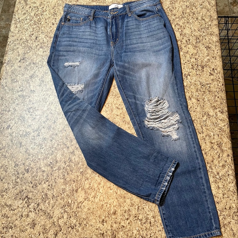 Kancan Midrise Distressed Jeans